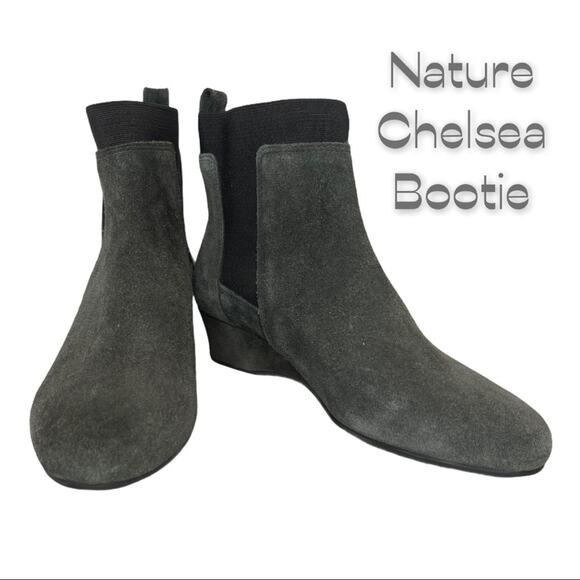 Nurture Suede Francie Wedge Chelsea Ankle Boots Gray Size 6 NWOB - Picture 1 of 10